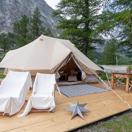 Hobo Camping Courmayeur Bagian luar foto