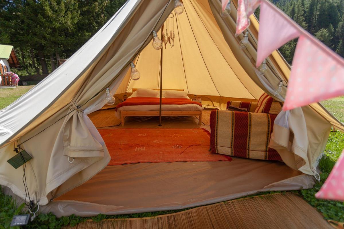 Hobo Camping Courmayeur Bagian luar foto